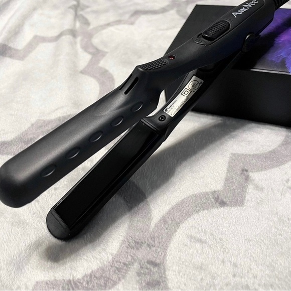 Amovee Mini Flat Iron - Picture 2 of 3